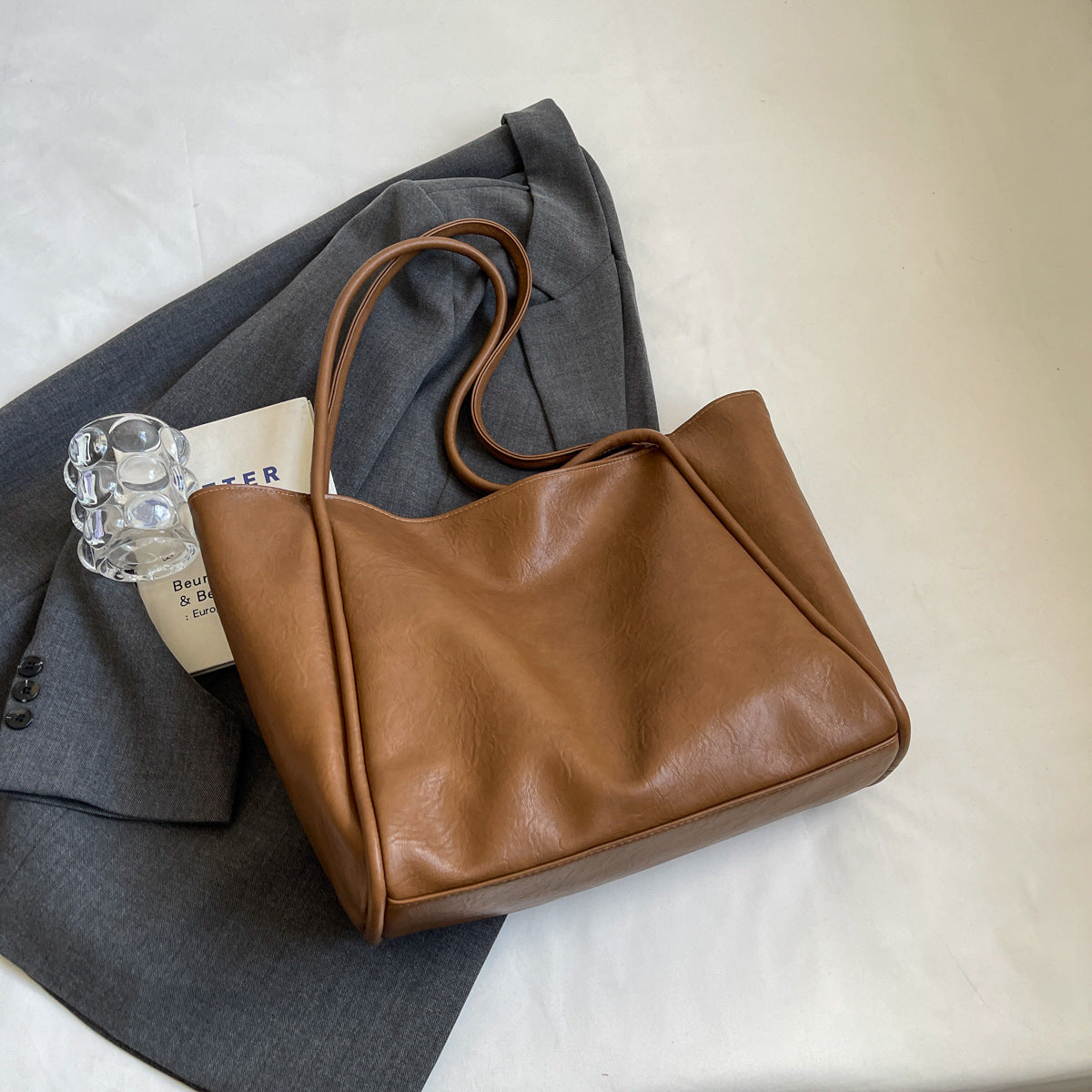 Mala Tote com Fecho Magnético